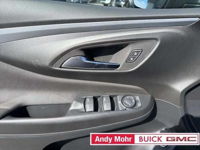 2026 Buick NV Preferred FWD