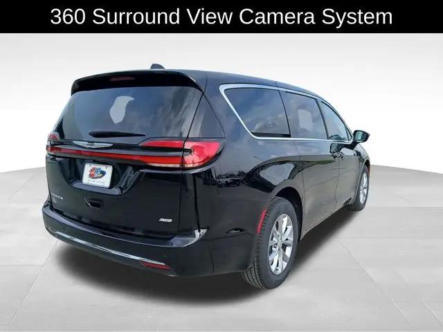 2026 Chrysler Pacifica Select AWD
