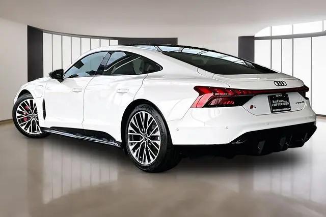 2026 Audi e-tron GT Premium Plus quattro