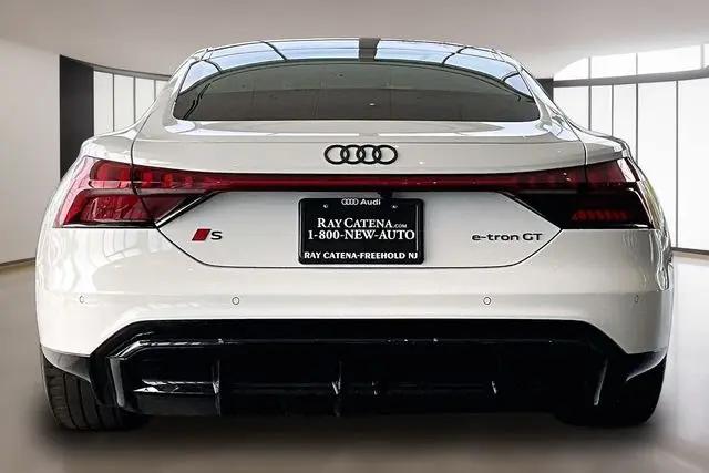 2026 Audi e-tron GT Premium Plus quattro