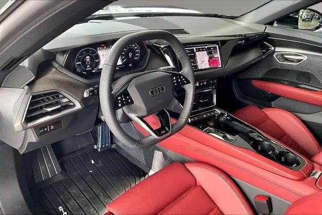 2026 Audi e-tron GT Premium Plus quattro