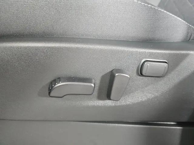 2026 Nissan Frontier Crew Cab Long Bed SV 4x4