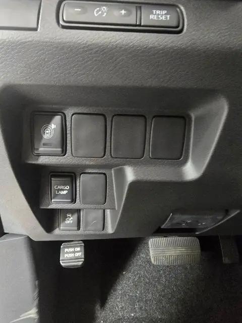 2026 Nissan Frontier Crew Cab Long Bed SV 4x4