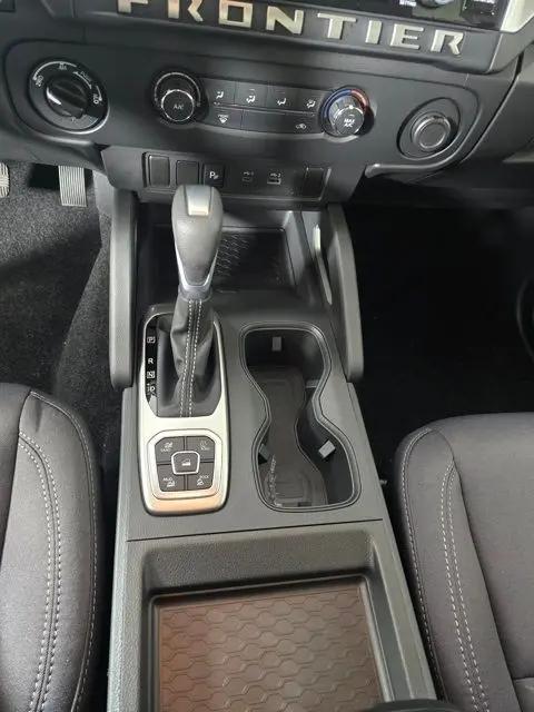 2026 Nissan Frontier Crew Cab Long Bed SV 4x4