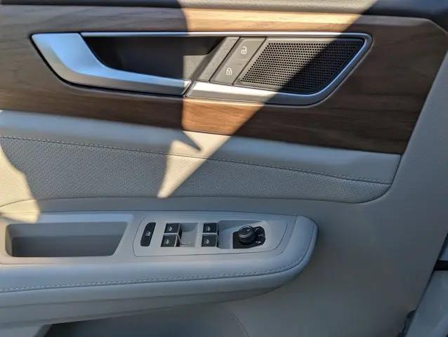 2026 Volkswagen Atlas SE