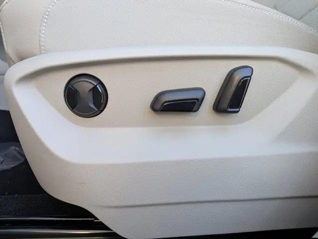 2026 Volkswagen Atlas SE