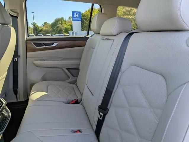 2026 Volkswagen Atlas SE