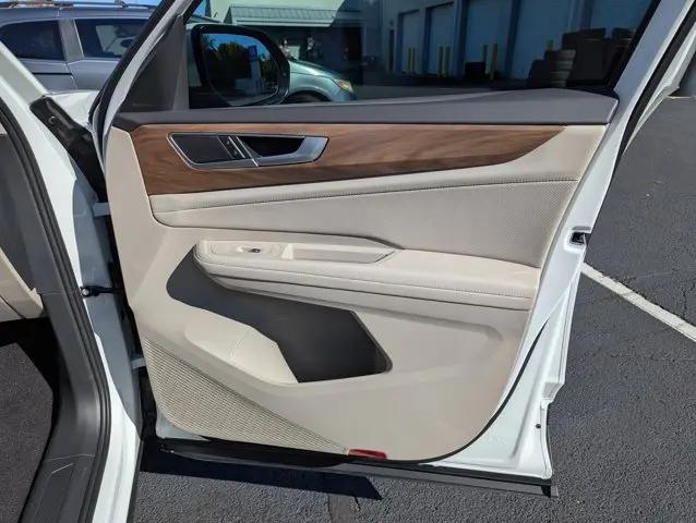 2026 Volkswagen Atlas SE