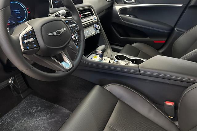 2026 Genesis G70 2.5T RWD