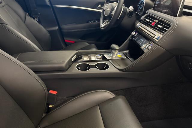 2026 Genesis G70 2.5T RWD