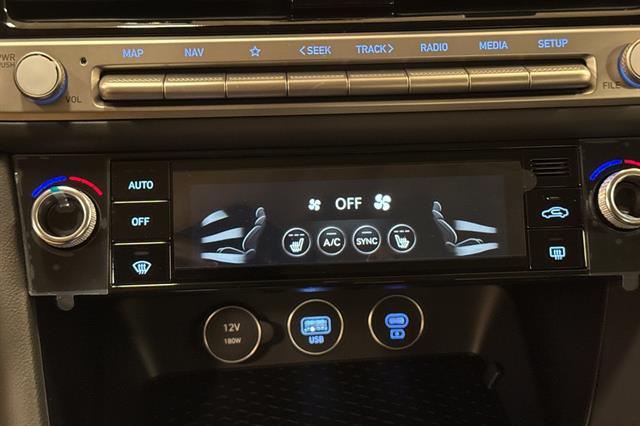 2026 Genesis G70 2.5T RWD