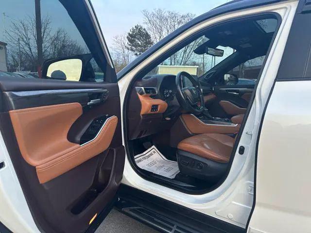 2021 Toyota Highlander Platinum