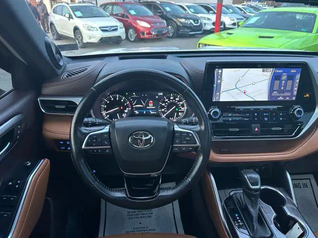 2021 Toyota Highlander Platinum