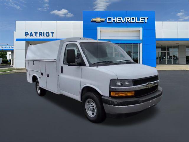 2025 Chevrolet Express Cutaway Work Van