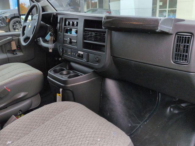 2025 Chevrolet Express Cutaway Work Van