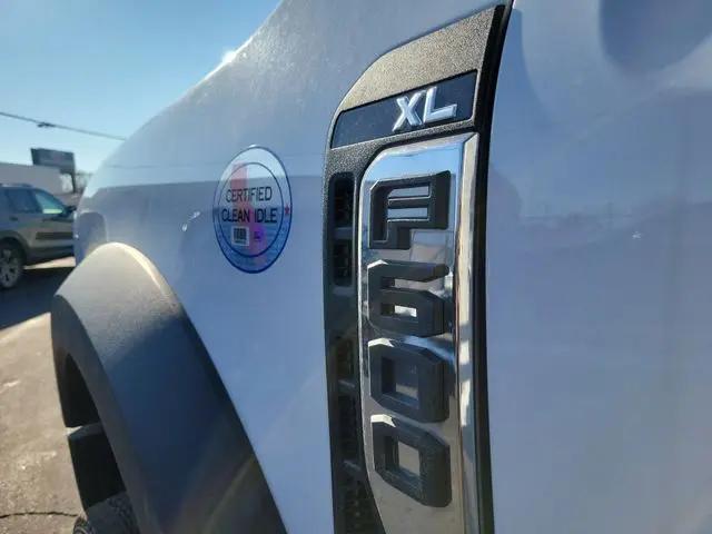2026 Ford 600 XL
