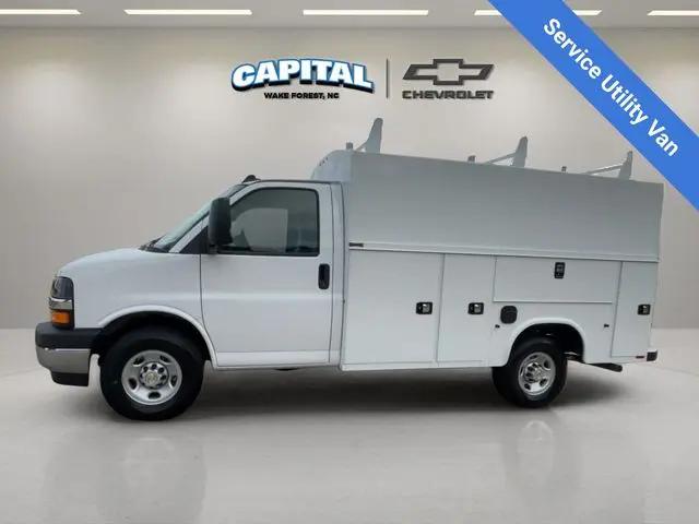 2025 Chevrolet Express Cutaway Work Van