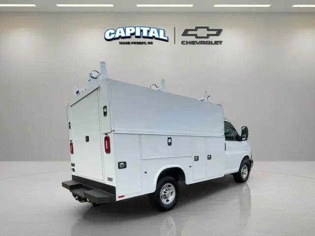 2025 Chevrolet Express Cutaway Work Van