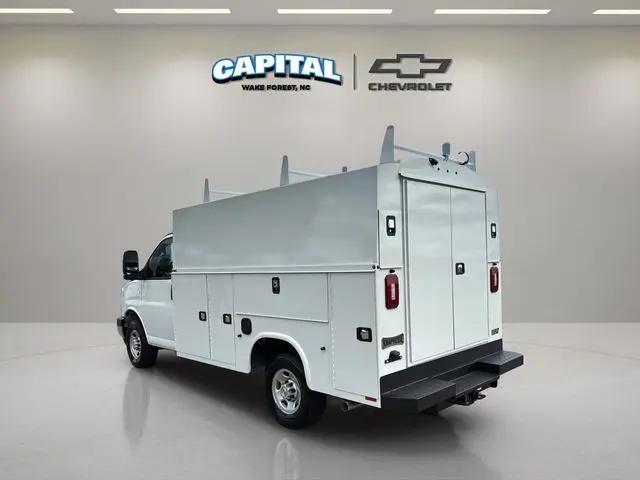 2025 Chevrolet Express Cutaway Work Van