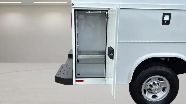 2025 Chevrolet Express Cutaway Work Van