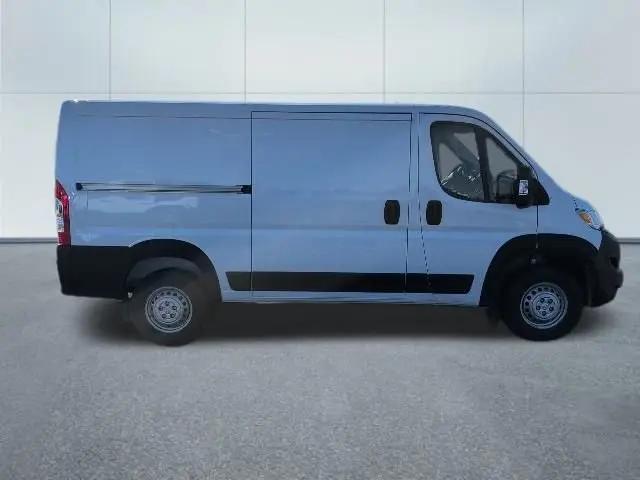 2026 Ram ProMaster 2500 Cargo Van Tradesman Low Roof 136" WB w/Pass Seat