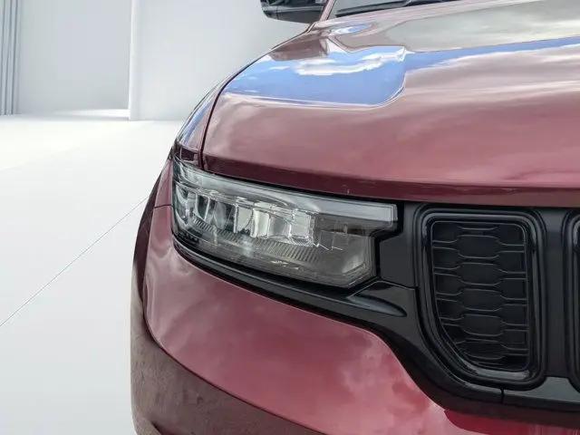 2025 Jeep Grand Cherokee L Altitude 4x4