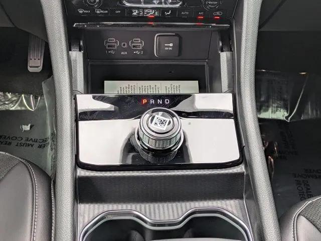 2025 Jeep Grand Cherokee L Altitude 4x4