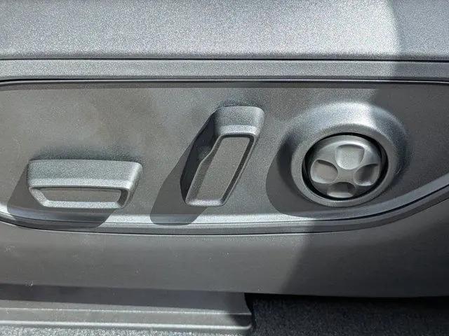 2025 Jeep Grand Cherokee L Altitude 4x4