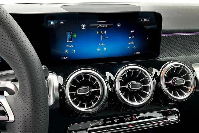2026 Mercedes-Benz GLB 4MATIC