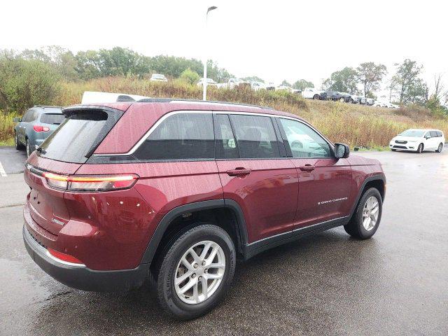 2023 Jeep Grand Cherokee Laredo 4x4