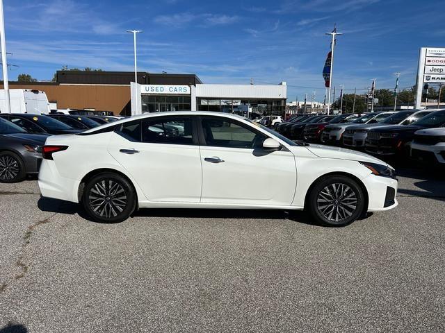 2023 Nissan Altima SV FWD