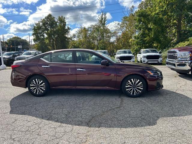 2023 Nissan Altima SV FWD