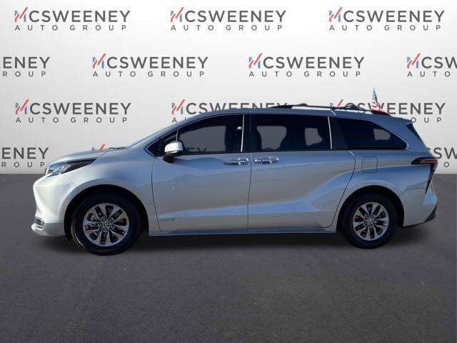 2021 Toyota Sienna XLE 2021 Toyota Sienna XLE