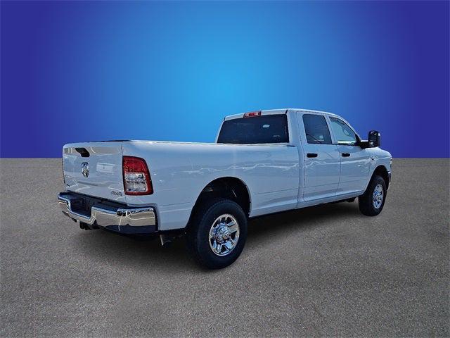 2023 RAM 3500 Tradesman Crew Cab 4x4 8 Box