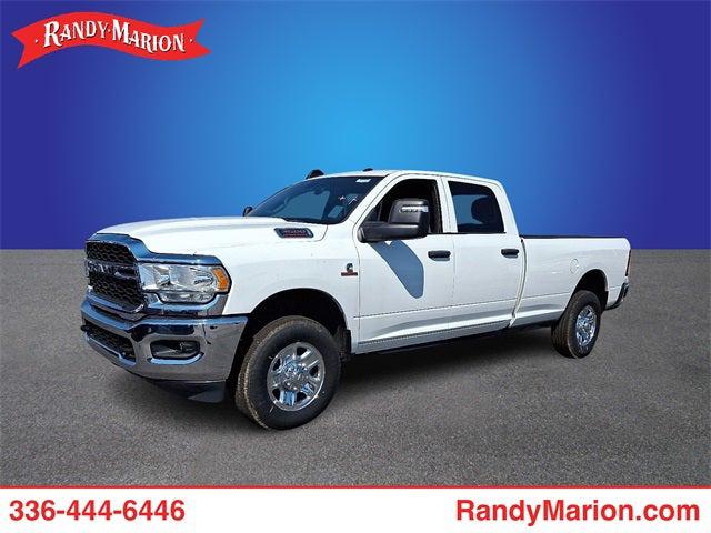 2023 RAM 3500 Tradesman Crew Cab 4x4 8 Box