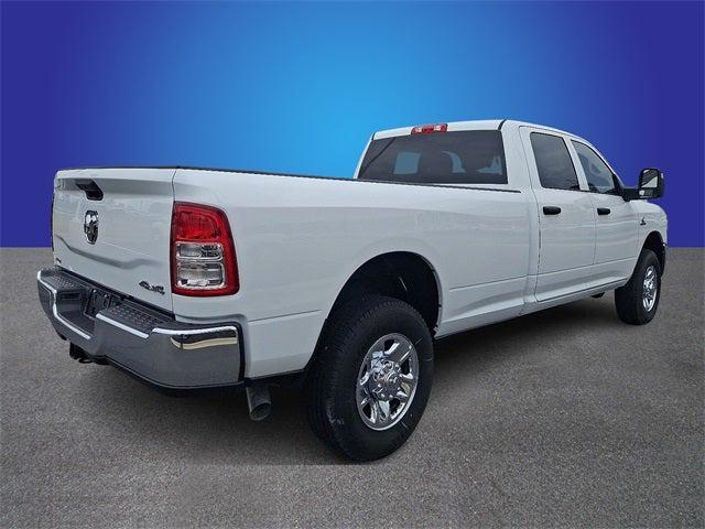 2023 RAM 3500 Tradesman Crew Cab 4x4 8 Box