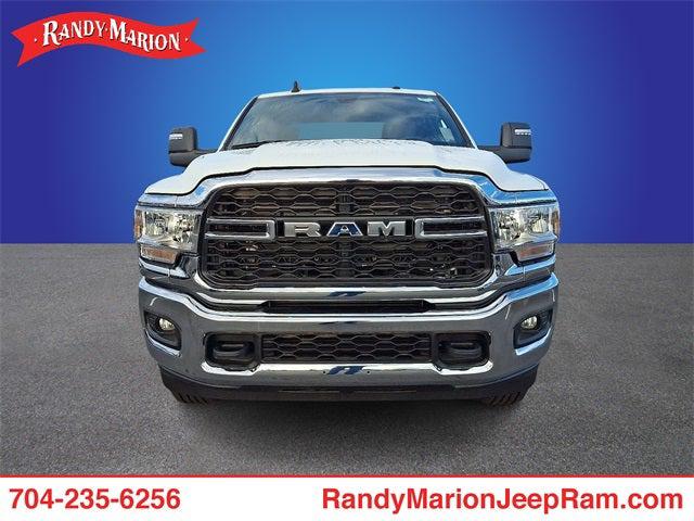 2023 RAM 3500 Tradesman Crew Cab 4x4 8 Box