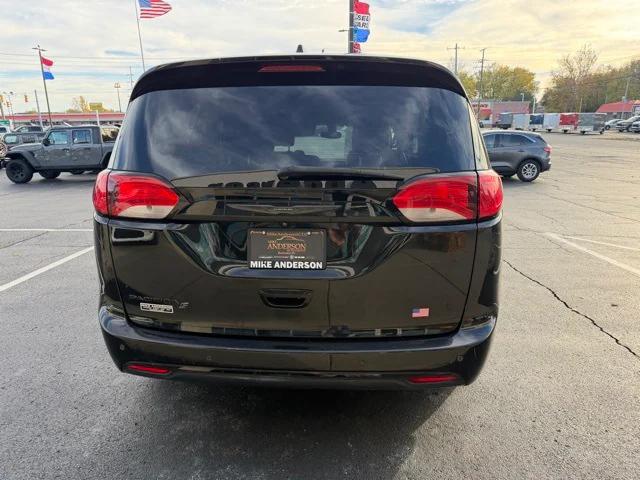 2018 Chrysler Pacifica Touring L Plus 2018 Chrysler Pacifica Touring L Plus