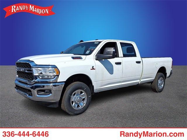 2023 RAM 3500 Tradesman Crew Cab 4x4 8 Box