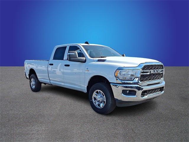2023 RAM 3500 Tradesman Crew Cab 4x4 8 Box