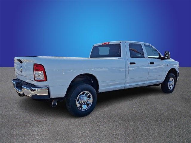 2023 RAM 3500 Tradesman Crew Cab 4x4 8 Box