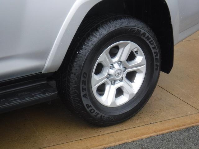 2024 Toyota 4Runner SR5 2024 Toyota 4Runner SR5