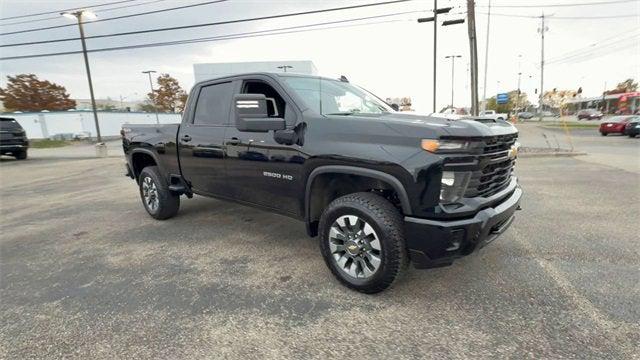 2024 Chevrolet Silverado 2500HD 4WD Crew Cab Standard Bed Custom 2024 Chevrolet Silverado 2500HD 4WD Crew Cab Standard Bed Custom