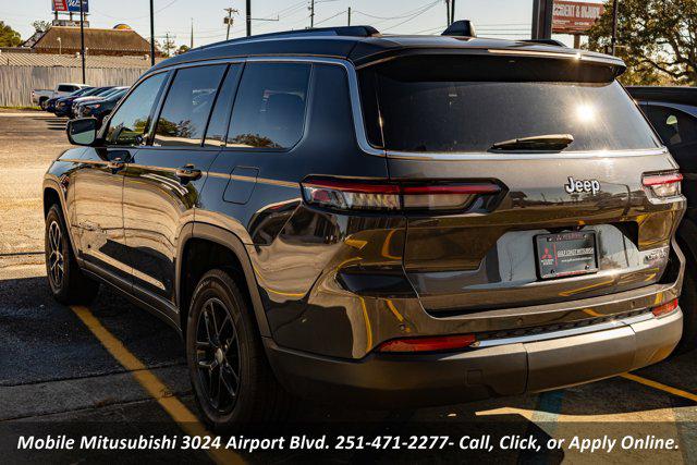 2023 Jeep Grand Cherokee L Laredo 4x2