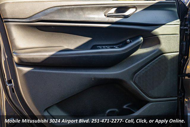 2023 Jeep Grand Cherokee L Laredo 4x2