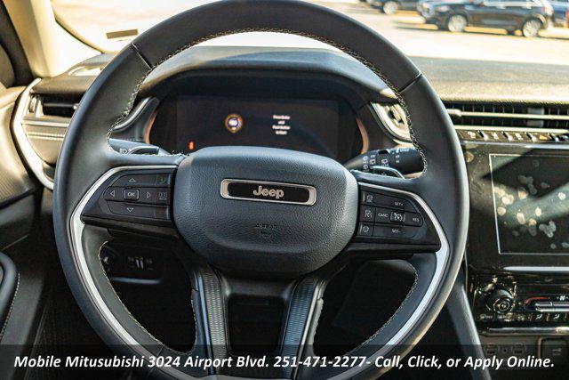 2023 Jeep Grand Cherokee L Laredo 4x2