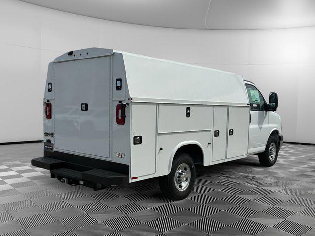 2025 Chevrolet Express Cutaway Work Van