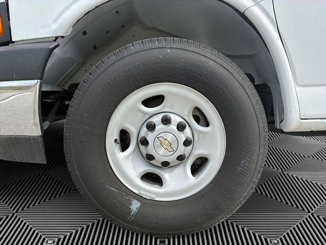 2025 Chevrolet Express Cutaway Work Van