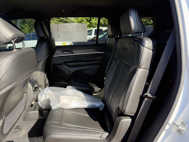 2025 Jeep Grand Cherokee L Limited 4x2