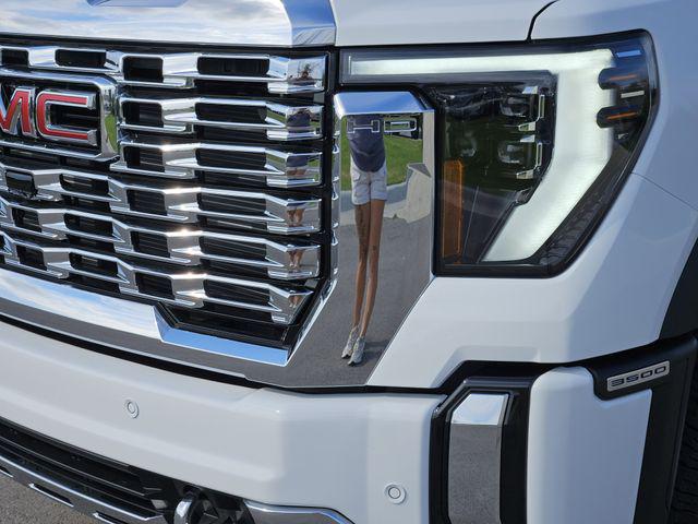 2026 GMC Sierra 3500HD Denali